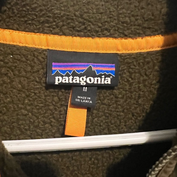 Patagonia Quarter Zip - Picture 3 of 4